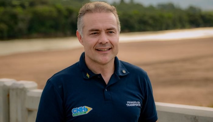 Renan Filho diz que decisão final cabe à convenção partidária, mas defende aliança entre PT...