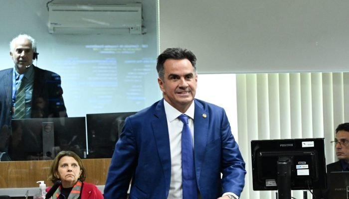 Ex-ministro de Bolsonaro, senador está entre os alvos da operação Compliance Zero, que também...