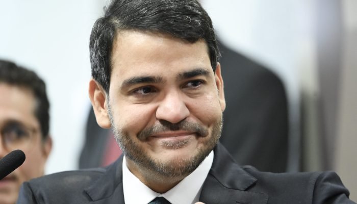 Jorge Messias vê avançar proposta que modifica estrutura da AGU, mas depende novamento de decis...
