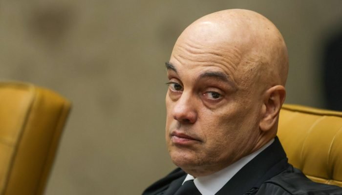 Ministro Alexandre de Moraes vota para condenar PMs por omissão no 8/1