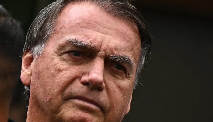 Bolsonaro passa por cirurgia para corrigir hérnias (Foto: Andre Borges/EFE)