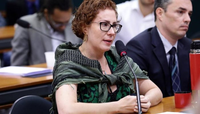O Ministério Público da Itália concluiu que a deputada federal licenciada Carla Zambelli (PL-S...