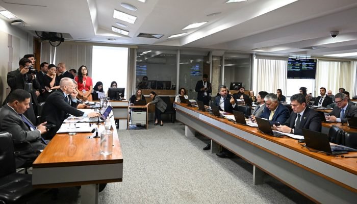 Datas ainda serão marcadas. Colegiado também aprovou quebras de sigilos e outros depoimentos de...