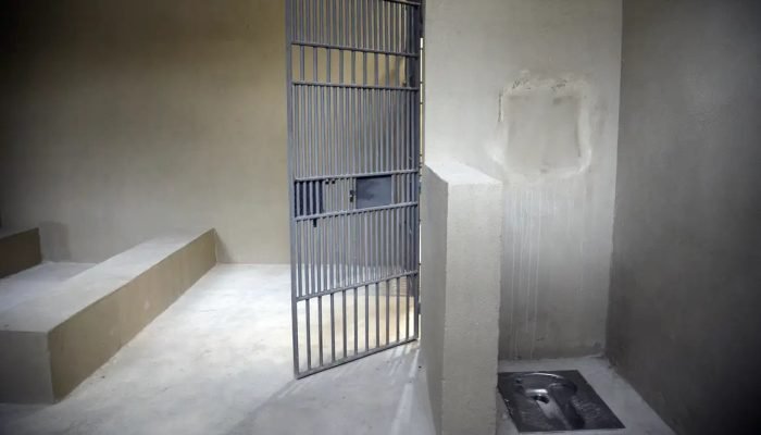 Lei proposta por Dino e relatada por Moro trata de análise da periculosidade do preso para avali...