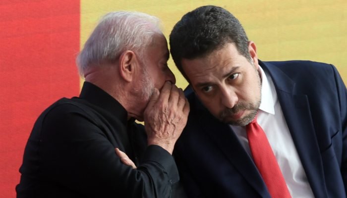 Ministro Guilherme Boulos pretende acelerar as discussões de proposta criticada tanto por trabal...