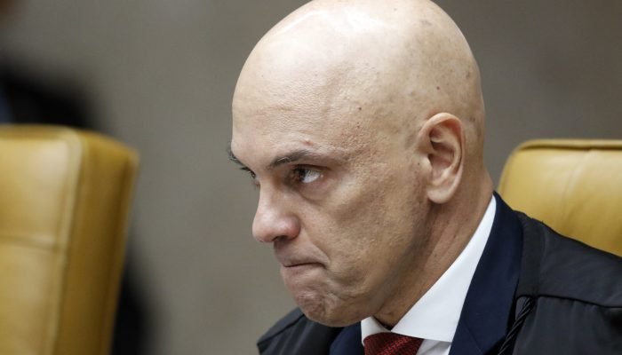 Com decisão na Flórida, o ministro Alexandre de Moraes, do STF, terá prazo para se manifestar ...