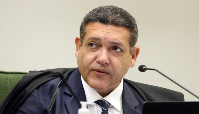 Envolvidos afirmam que transações, que somam R$ 18 milhões, foram lícitas para consultoria vo...