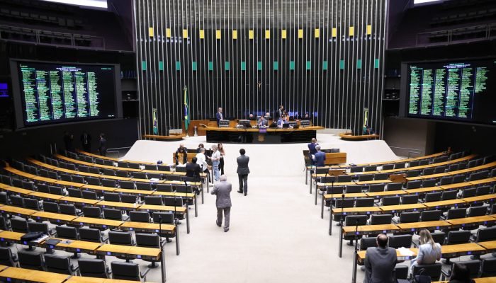 Pautas focadas nas eleições ganham discursos, mas perdem capacidade de aprovação no Congresso...
