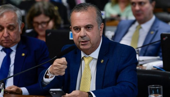 Senador Rogério Marinho defende que proposta amplia liberdade e autonomia dos trabalhadores para...