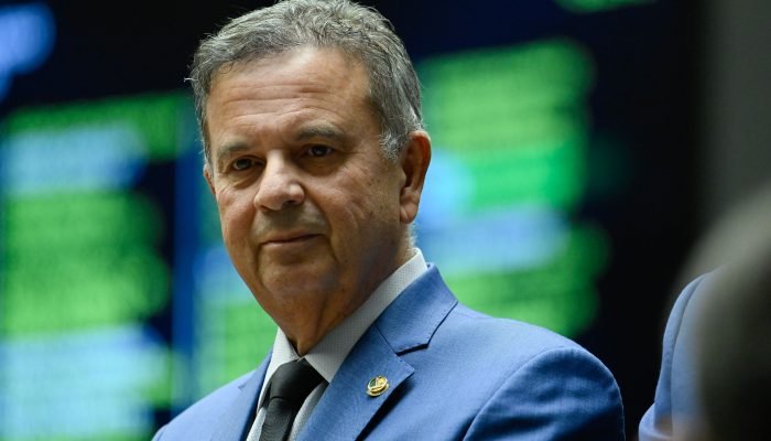 Oposição acusa governo de usar publicidade oficial para promover agenda política em ano eleito...