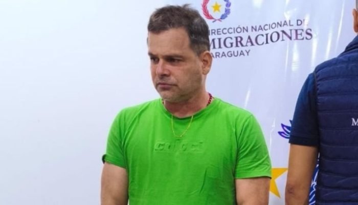 Ex-diretor-geral da PRF foi preso mais cedo ao tentar viajar para El Salvador através do Paragua...