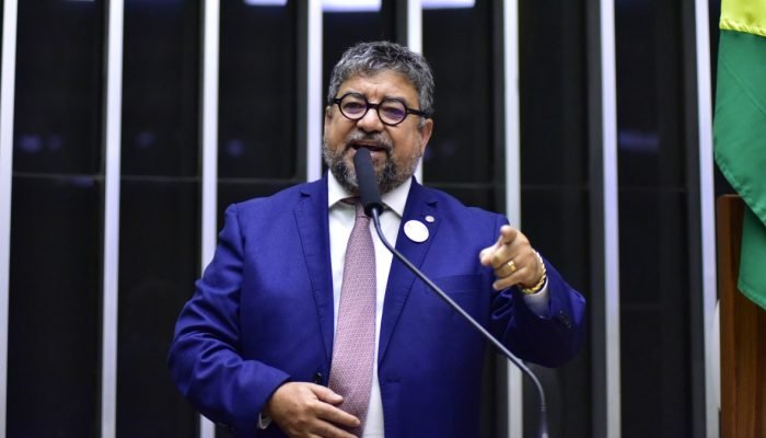 Washington Quaquá defendeu megaoperação policial do Rio de Janeiro contra o Comando Vermelho. ...